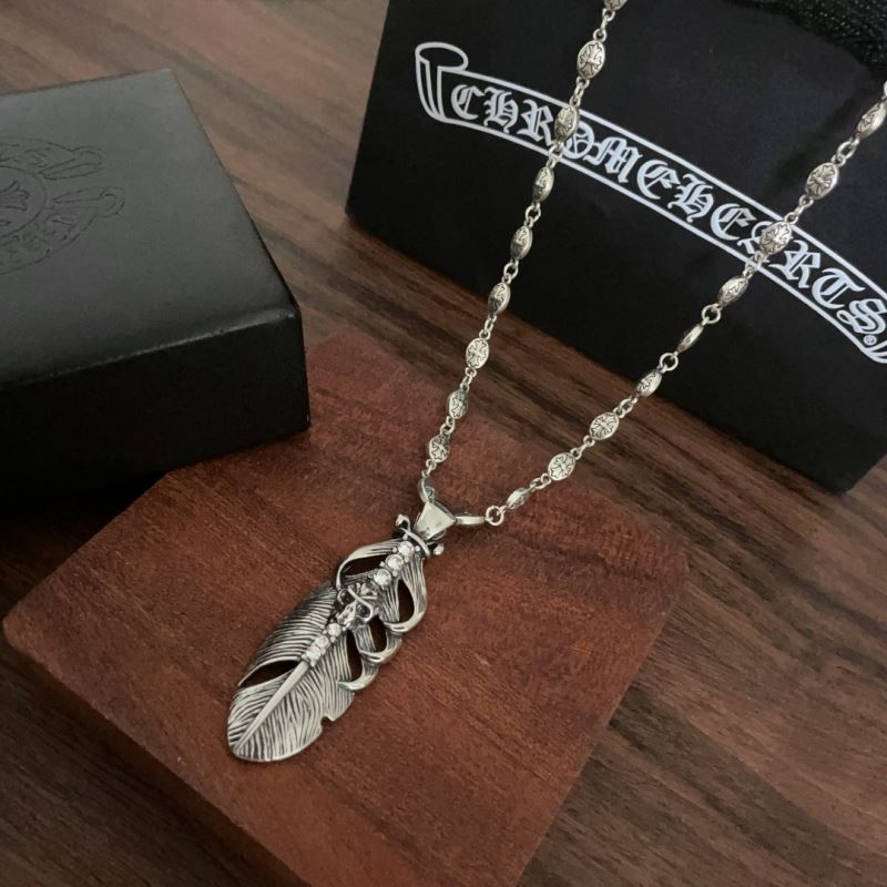 Ch**me He**ts necklaces